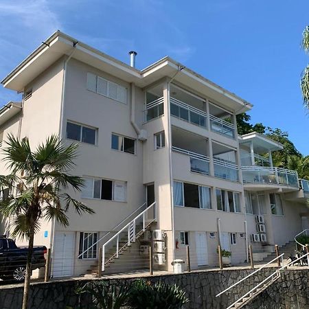 Mansao Tenorio - Suites, Estudio Ou Cobertura Pe Na Areia Ubatuba Dış mekan fotoğraf